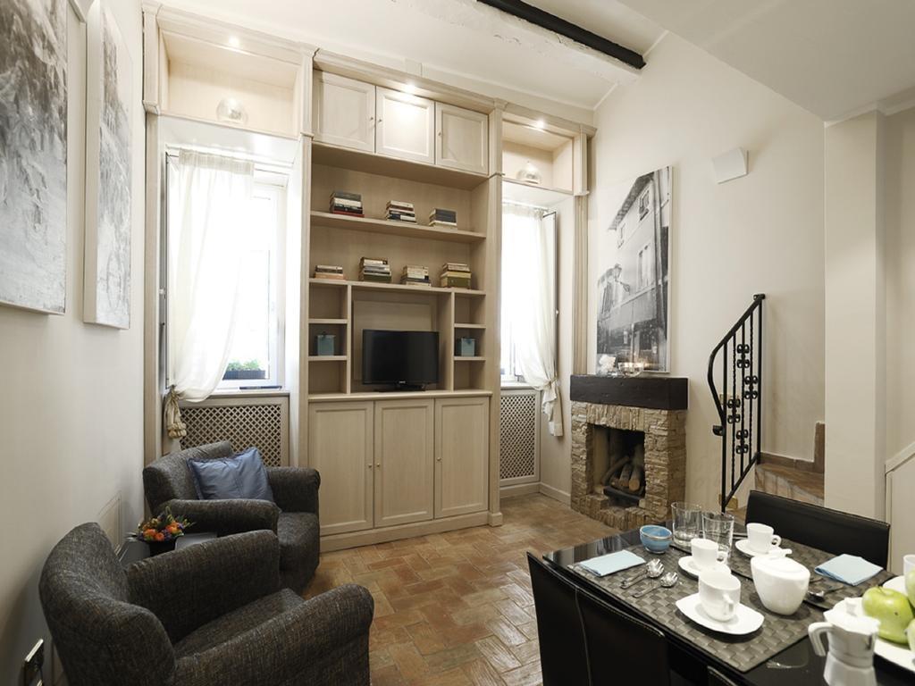Antiche Residenze Romane - Campo De' Fiori Εξωτερικό φωτογραφία